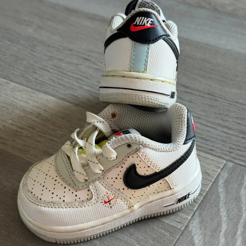 Nike Force 1 Toggle Toddler Sneakers White Black Red DC2537-100 Size 4C